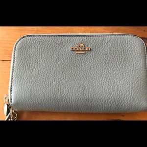 Blue Coach clutch